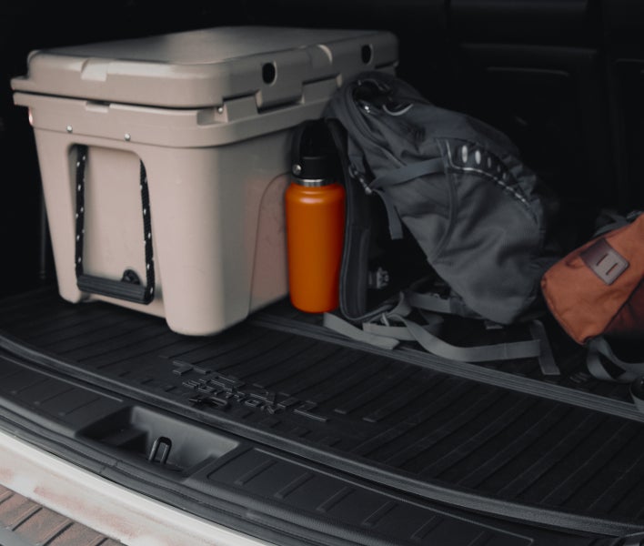 Rubber Cargo Mat con relieve de Trail Edition