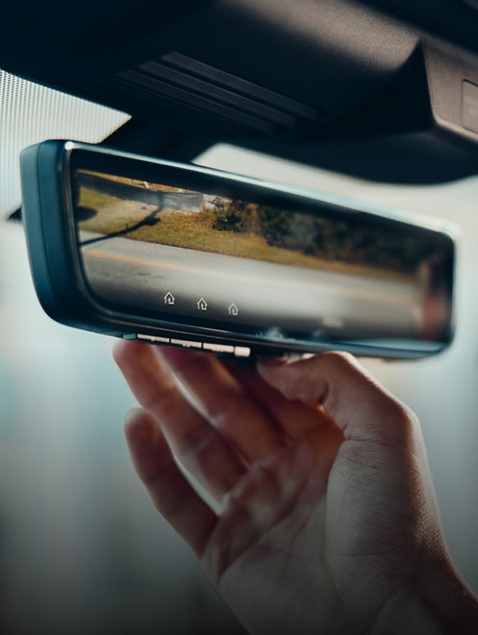 Close up on 2026 Mitsubishi Outlander SUV Digital Rear View Mirror