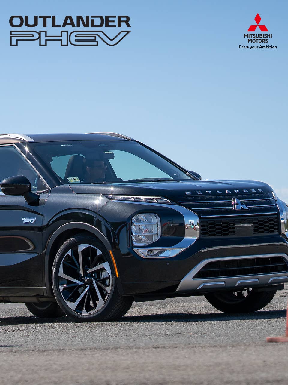 MITSUBISHI OUTLANDER PHEV 2023 SOBREPASA EXPECTATIVAS  EN LAS PRUEBAS DE MANEJO