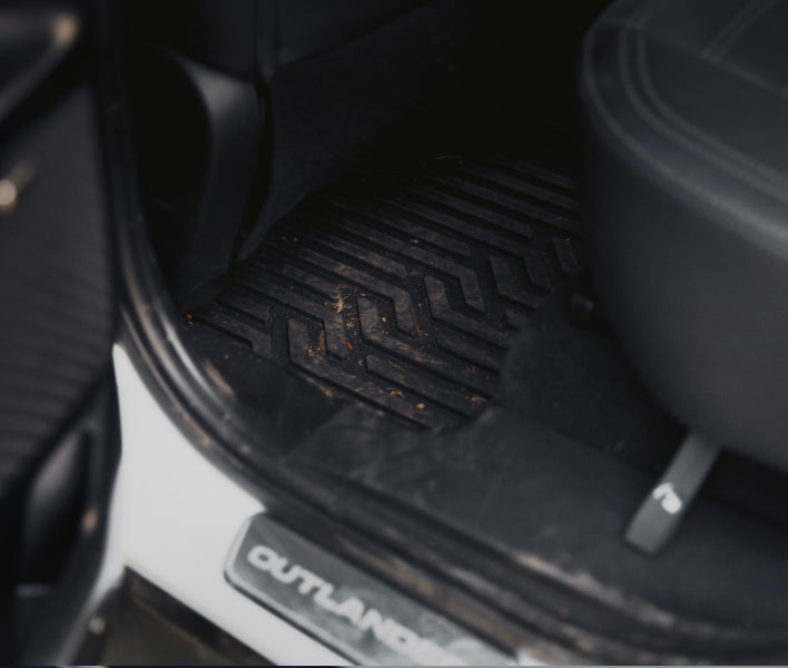 2025 Mitsubishi Outlander Trail Edition SUV with all-weather floor mats
