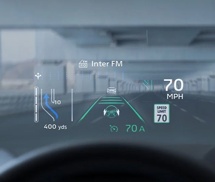 Close up on the 2026 Mitsubishi Outlander SUV Heads Up Display